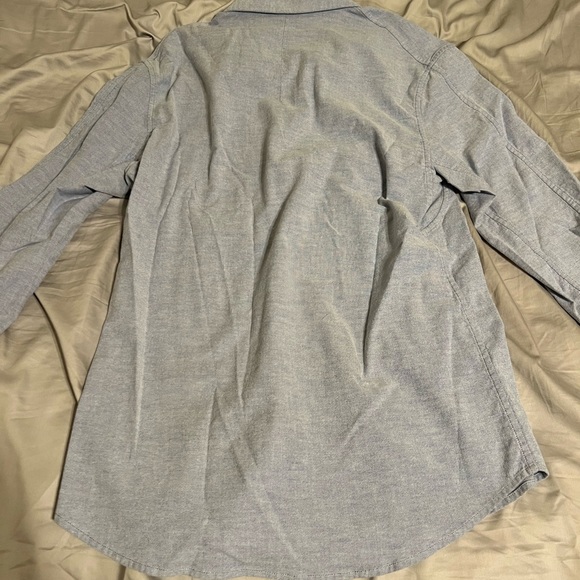 Lulu Lemon - Mens button down -Medium - light blue - Picture 5 of 7